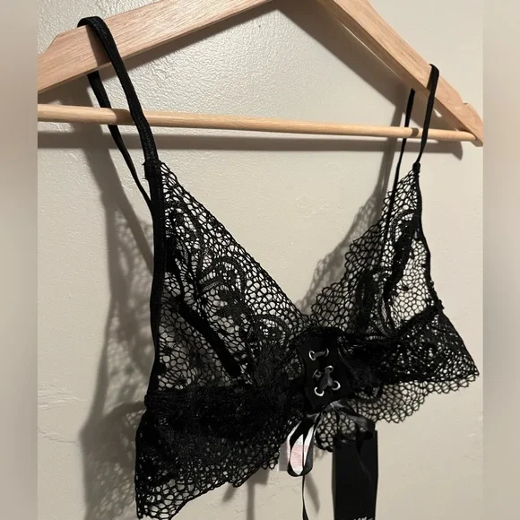 Nasty Gal Lace Up Detail Longline Bralette NWT - Picture 4 of 10